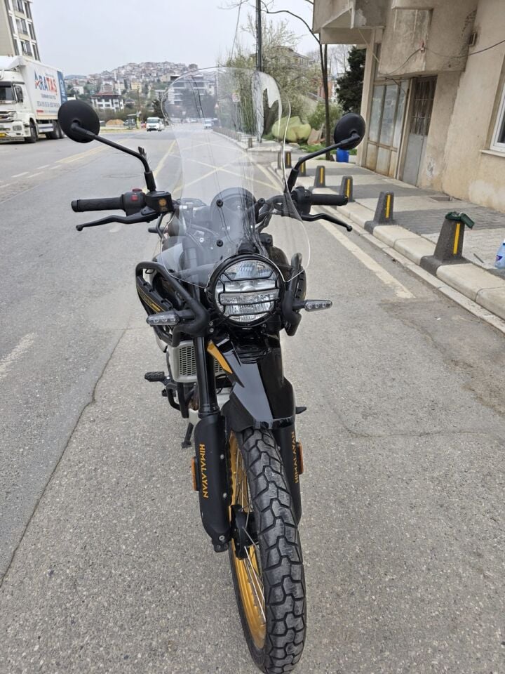 MOTOCAM Royal Enfield Himalayan 450 Ön Cam 2023-2026 Model 49cm Şeffaf Renkli 4mm