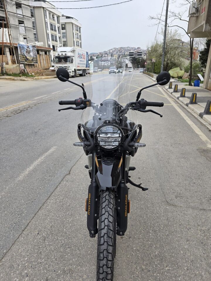 MOTOCAM Royal Enfield Himalayan 450 Ön Cam 2023-2026 Model 49cm Şeffaf Renkli 4mm