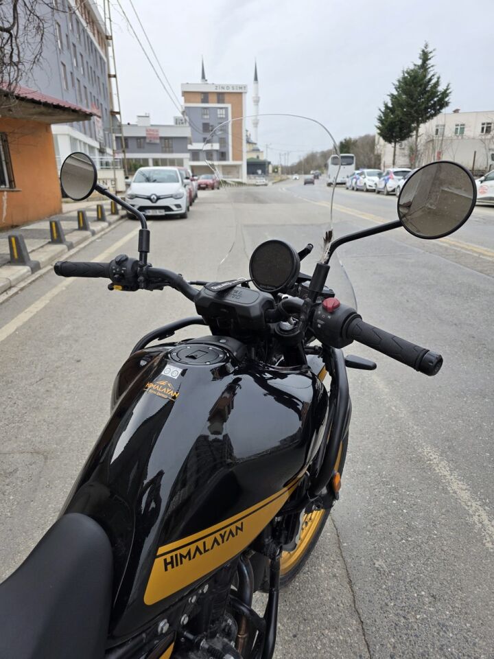 MOTOCAM Royal Enfield Himalayan 450 Ön Cam 2023-2026 Model 49cm Şeffaf Renkli 4mm