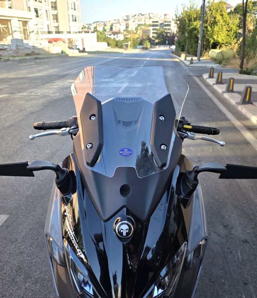 MOTOCAM Sym Maxsym TL 508 Ön Cam 2022-2026 Model 41cm Şeffaf Renkli 4mm SPORTİF