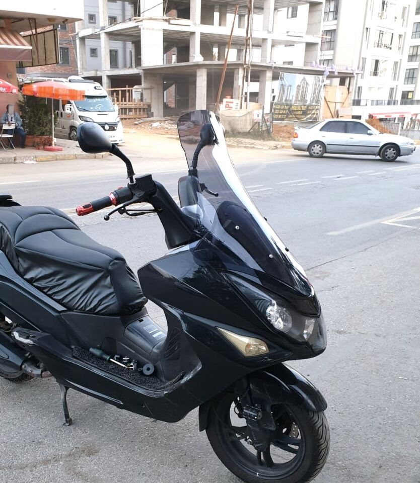 MOTOCAM Daelim S3 Advance Ön Cam 2010-2018 Model 77cm Füme Renkli 4mm