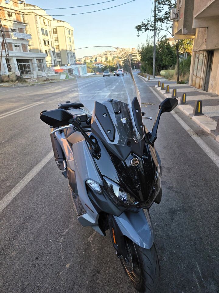 MOTOCAM Sym Maxsym TL 508 Ön Cam 2022-2026 Model 65cm Şeffaf Renkli 4mm