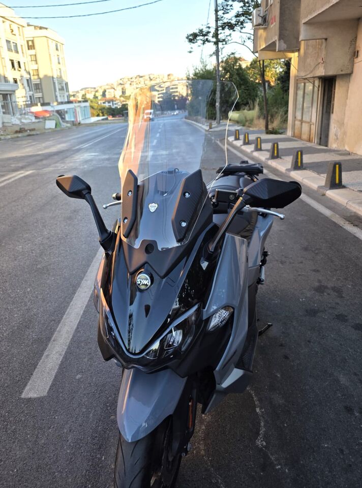 MOTOCAM Sym Maxsym TL 508 Ön Cam 2022-2026 Model 65cm Şeffaf Renkli 4mm