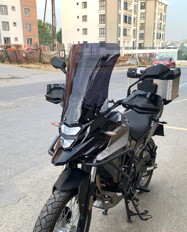 MOTOCAM SYM NHT 200 Ön Cam 2023-2026 Model 50cm Siyah Renkli 4mm