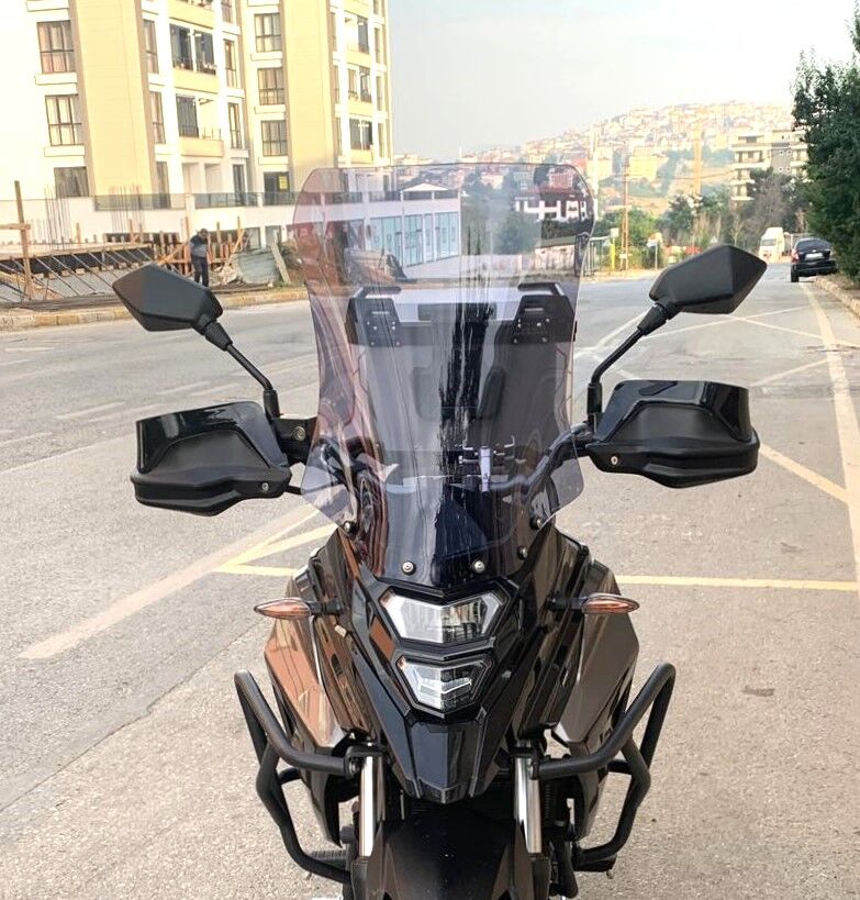 MOTOCAM SYM NHT 200 Ön Cam 2023-2026 Model 50cm Füme Renkli 4mm