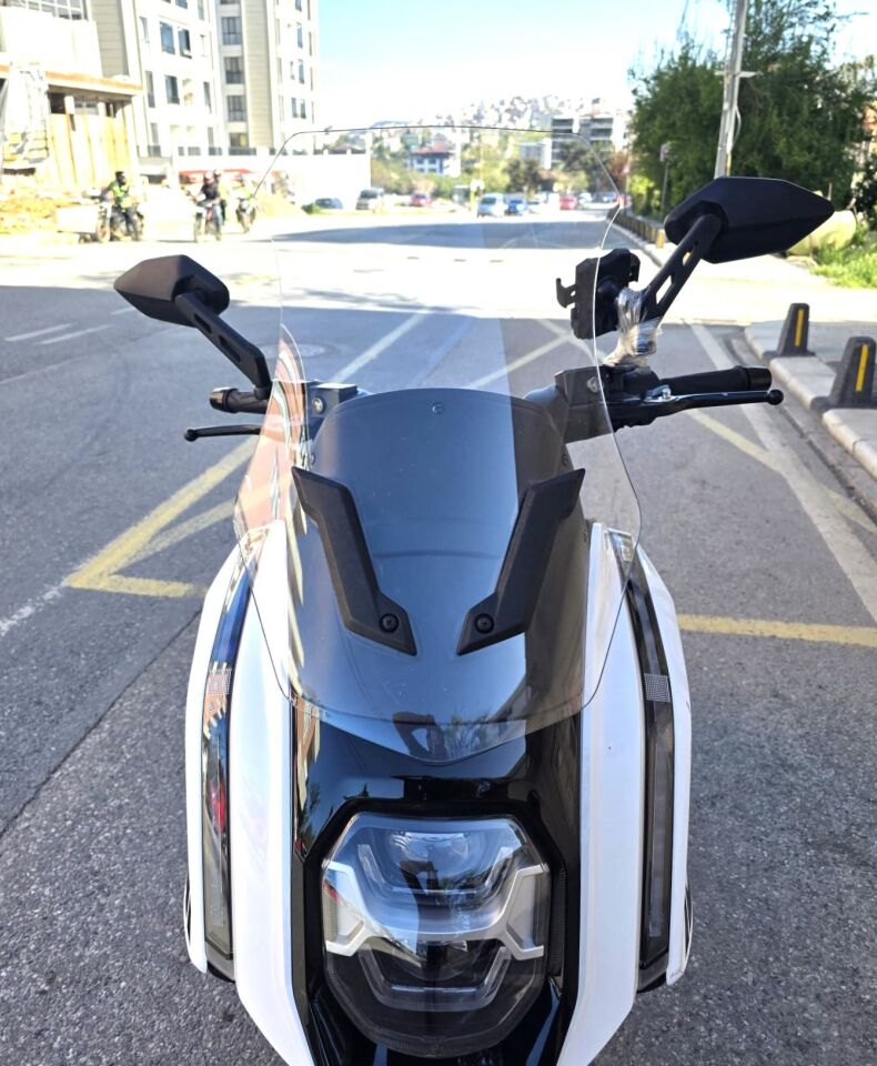 MOTOCAM Dofern JDF 250 T Ön Cam 2024-2026 Model 60cm Şeffaf Renkli 4mm UZUN