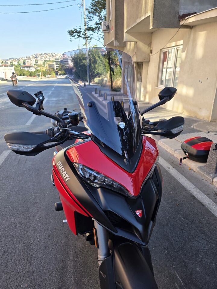 MOTOCAM Ducati Multistrada V2 Ön Cam 2022-2026 Model 60cm Füme Renkli 4mm