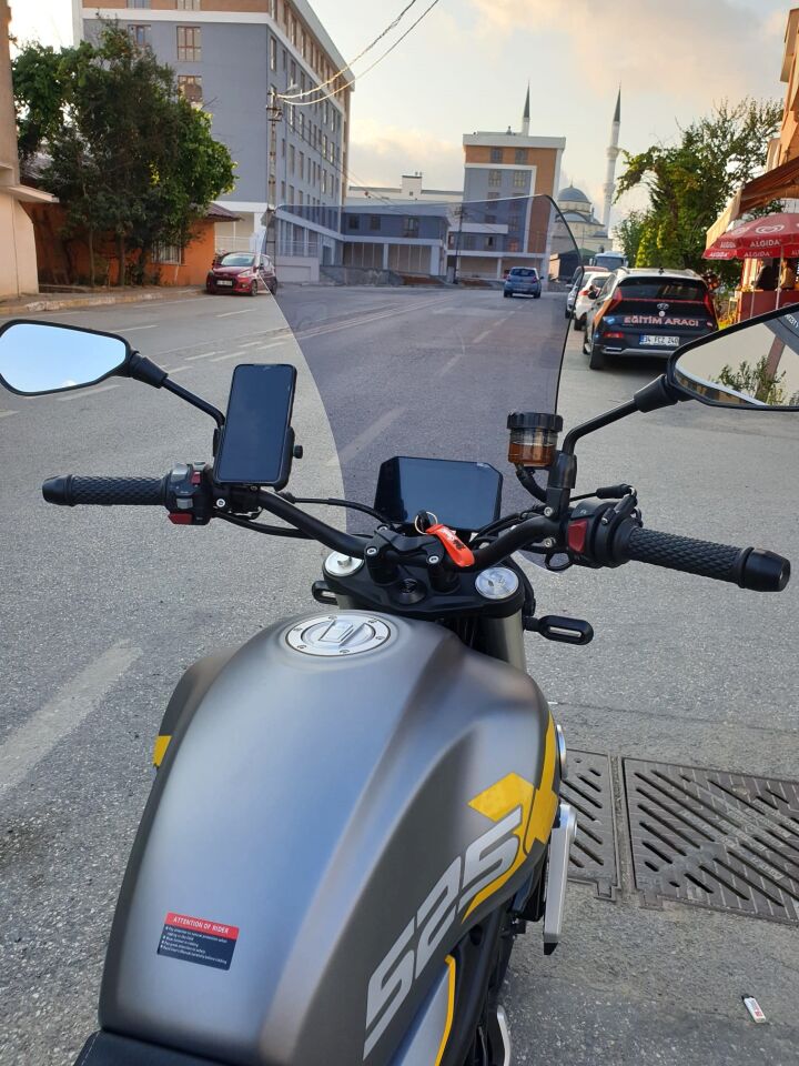 MOTOCAM Voge ACX 525 Ön Cam 2023-2026 Model 58cm Füme Renkli 4mm