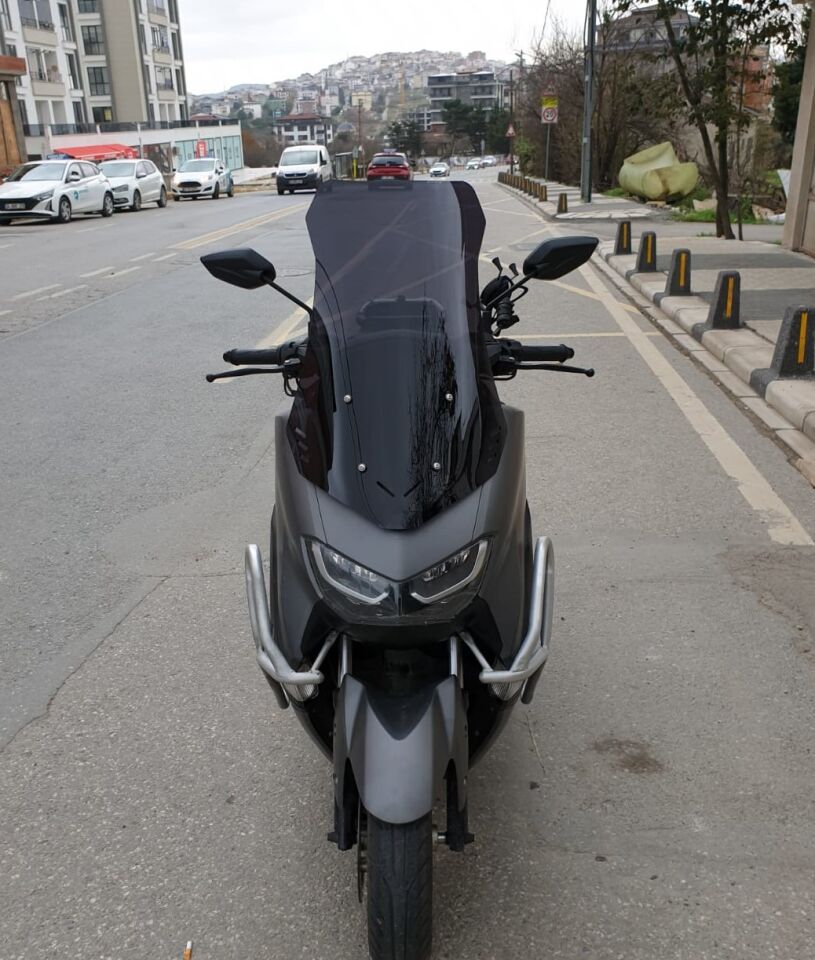 MOTOCAM Falcon Cmax 155 Ön Cam 2023-2026 Model 65cm Siyah Renkli 4mm ORTA BOYLU