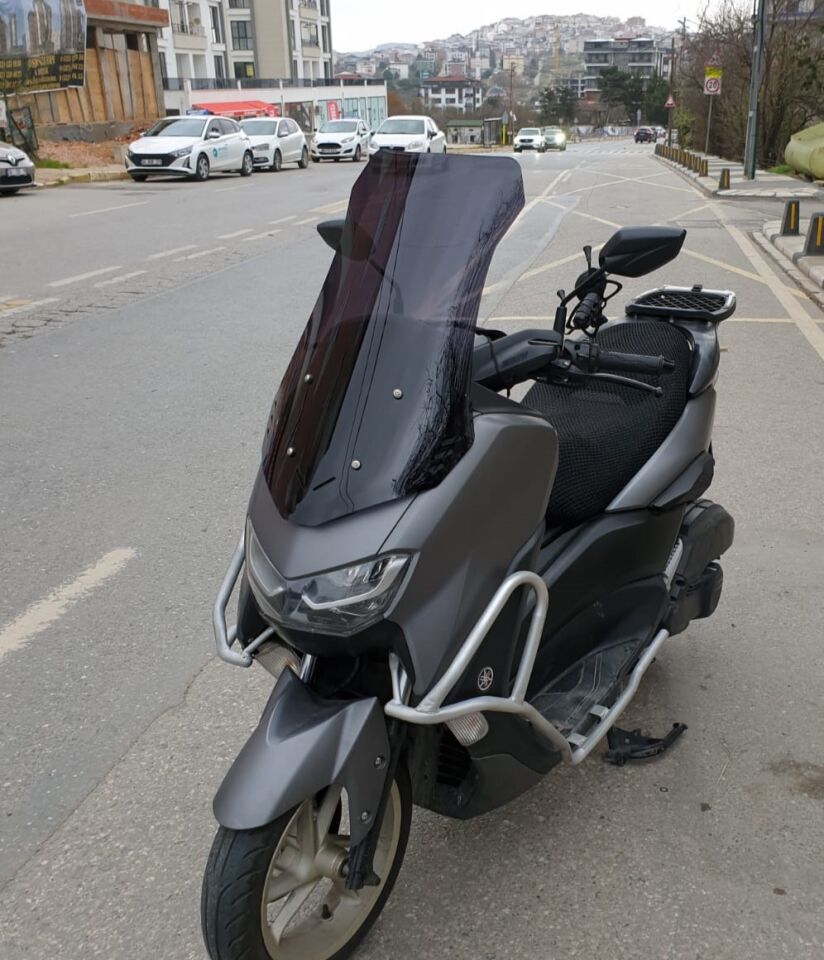 MOTOCAM Falcon Cmax 155 Ön Cam 2023-2026 Model 65cm Siyah Renkli 4mm ORTA BOYLU