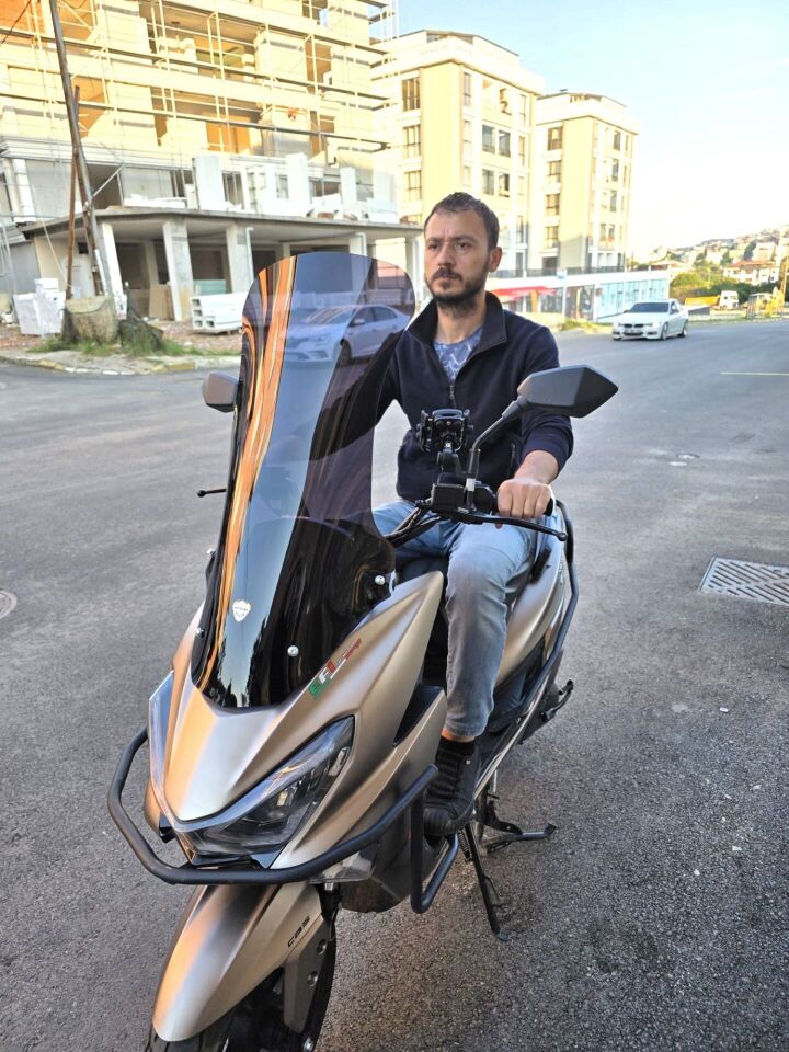 MOTOCAM Küba Newlight 125 Pro Ön Cam 2023-2026 Model 75cm Siyah Renkli 4mm UZUN BOYLU