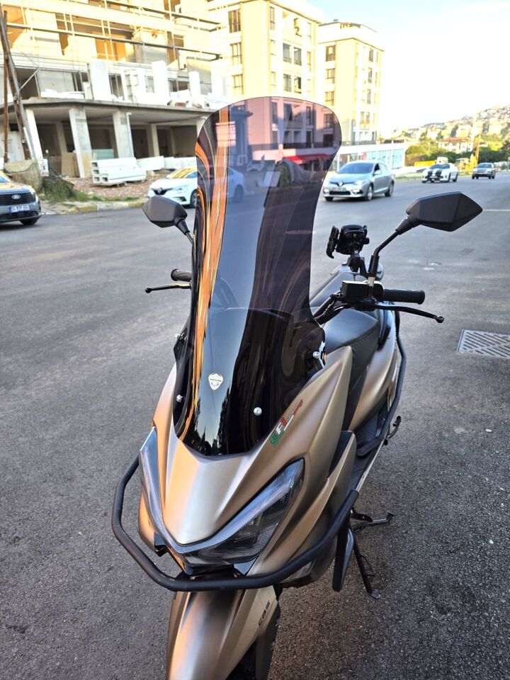 MOTOCAM Küba Newlight 125 Pro Ön Cam 2023-2026 Model 75cm Siyah Renkli 4mm UZUN BOYLU