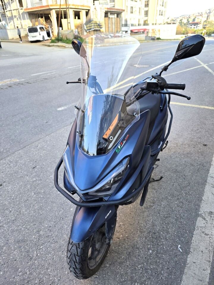 MOTOCAM Küba Newlight 50 Pro Ön Cam 2023-2026 Model 58cm Şeffaf Renkli 4mm ORİJİNAL BOYLU