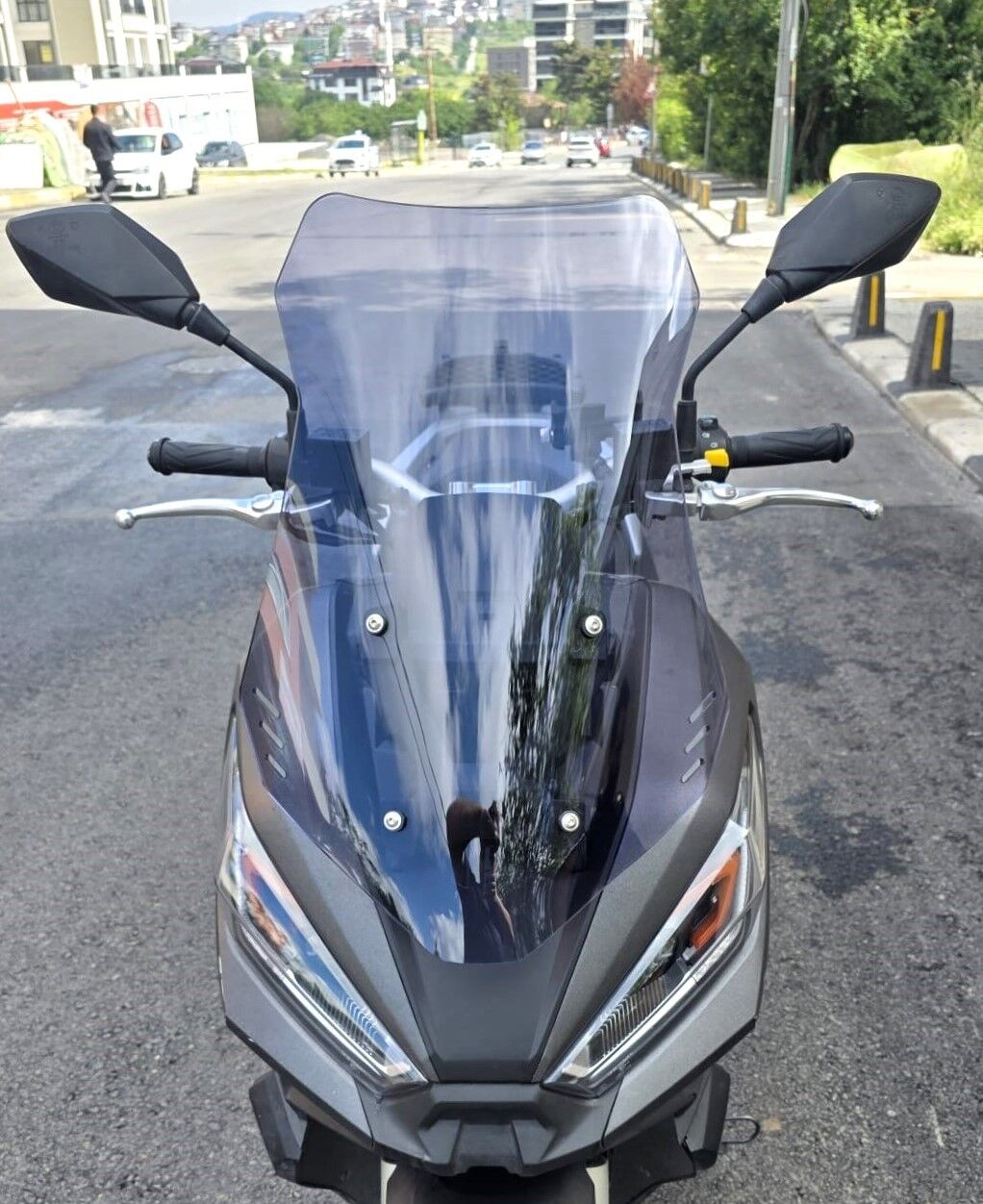 MOTOCAM Falcon Trex 188 Ön Cam 2022-2026 Model 55cm Füme Renkli 4mm KISA