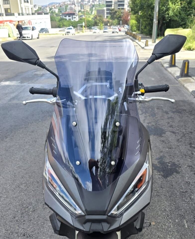 MOTOCAM Falcon Trex 188 Ön Cam 2022-2026 Model 55cm Füme Renkli 4mm KISA