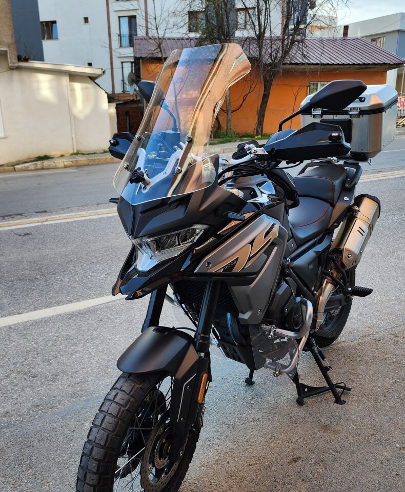 MOTOCAM Voge DS 500 Ön Cam 2021-2026 Model 55cm Şeffaf Renkli 4mm