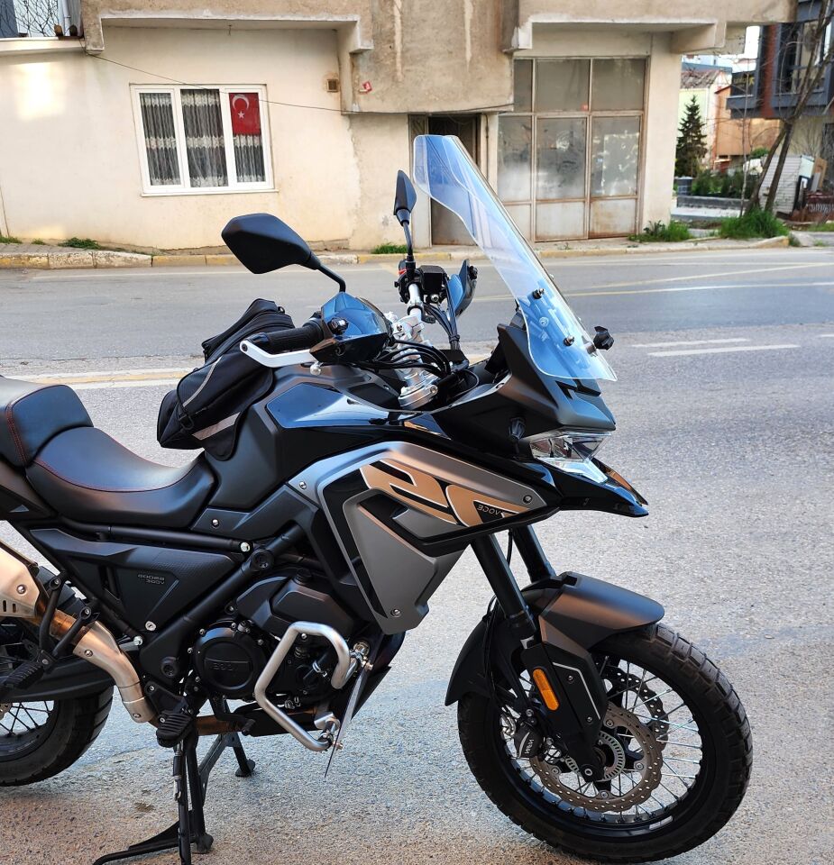 MOTOCAM Voge DS 500 Ön Cam 2021-2026 Model 55cm Şeffaf Renkli 4mm