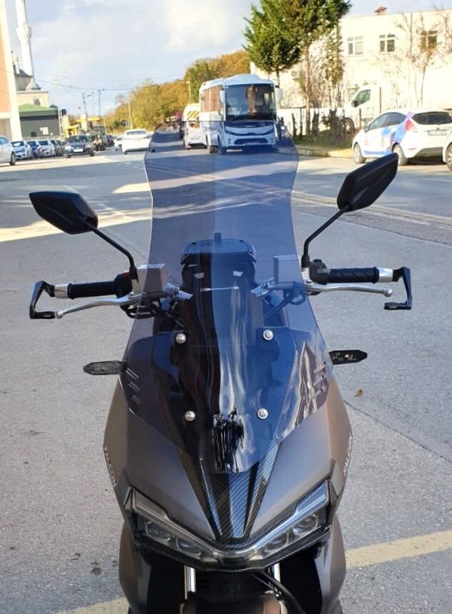 MOTOCAM Falcon Trex 188 Ön Cam 2022-2026 Model 65cm Füme Renkli 4mm ORTA BOYLU