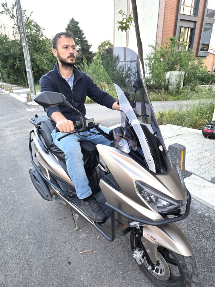 MOTOCAM Küba Newlight 50 Pro Ön Cam 2023-2026 Model 75cm Füme Renkli 4mm UZUN BOYLU
