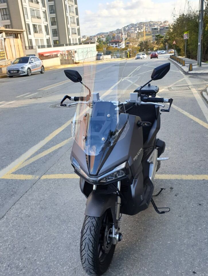 MOTOCAM Falcon Trex 188 Ön Cam 2022-2026 Model 65cm Şeffaf Renkli 4mm ORTA BOYLU