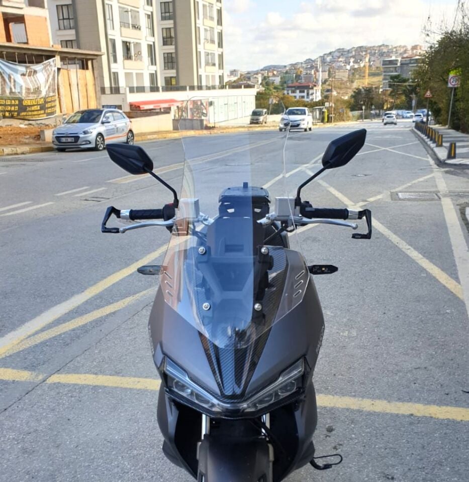 MOTOCAM Falcon Trex 188 Ön Cam 2022-2026 Model 65cm Şeffaf Renkli 4mm ORTA BOYLU