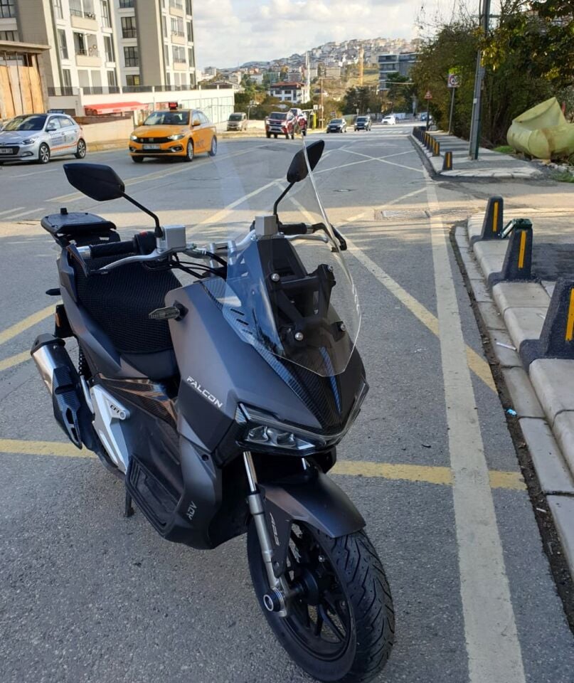 MOTOCAM Falcon Trex 188 Ön Cam 2022-2026 Model 65cm Şeffaf Renkli 4mm ORTA BOYLU