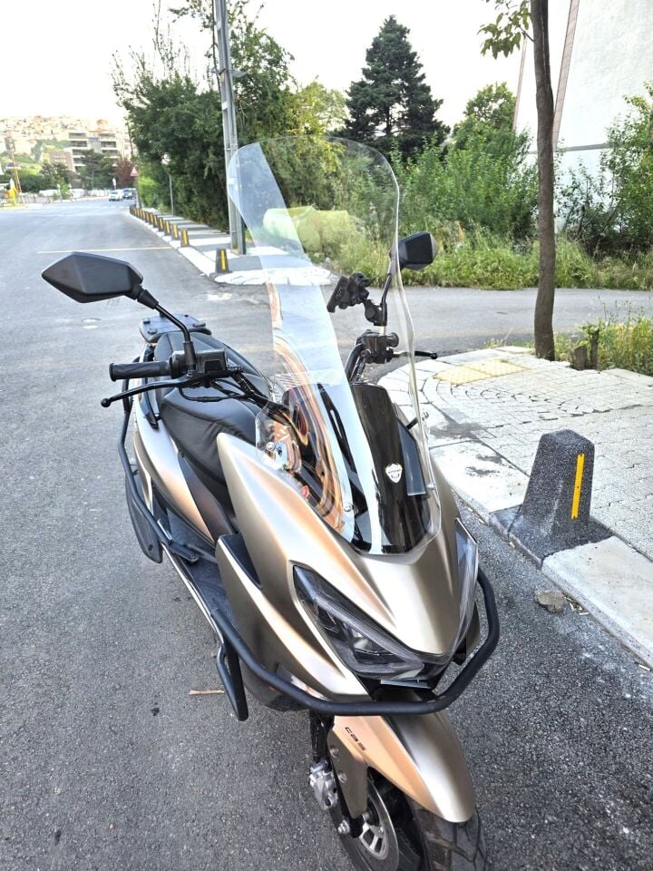 MOTOCAM Küba Newlight 50 Pro Ön Cam 2023-2026 Model 75cm Şeffaf Renkli 4mm UZUN BOYLU