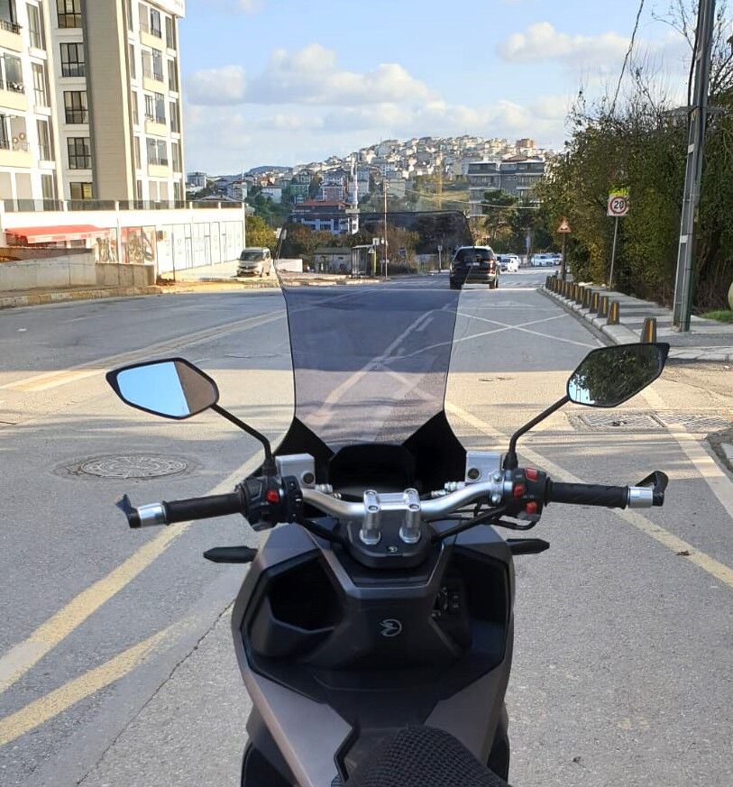 MOTOCAM Falcon Trex 188 Ön Cam 2022-2026 Model 78cm Füme Renkli 4mm UZUN