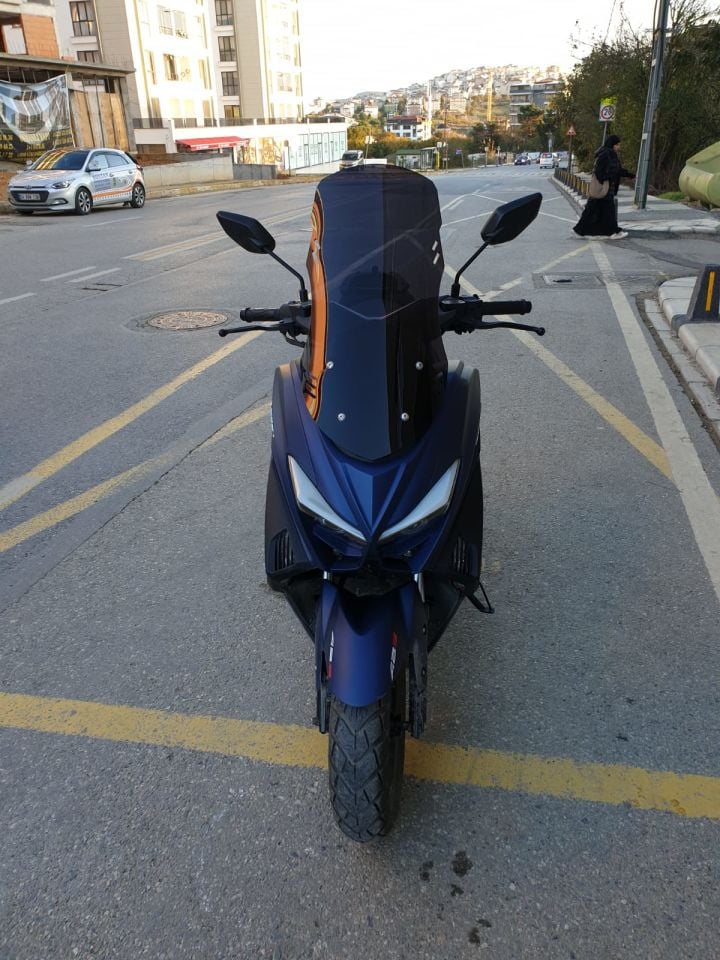 Siyah Renkli