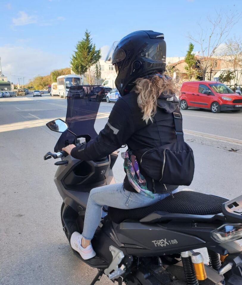 MOTOCAM Falcon Trex 188 Ön Cam 2022-2026 Model 78cm Siyah Renkli 4mm UZUN