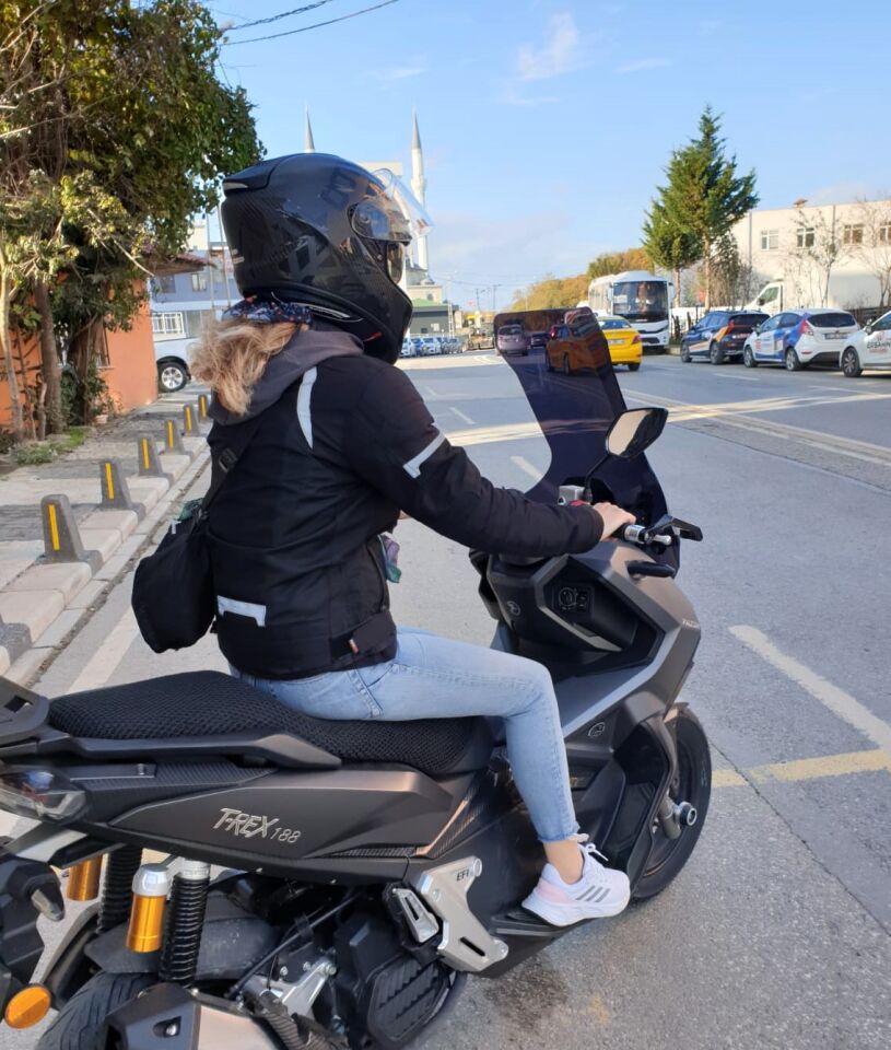 MOTOCAM Falcon Trex 188 Ön Cam 2022-2026 Model 78cm Siyah Renkli 4mm UZUN