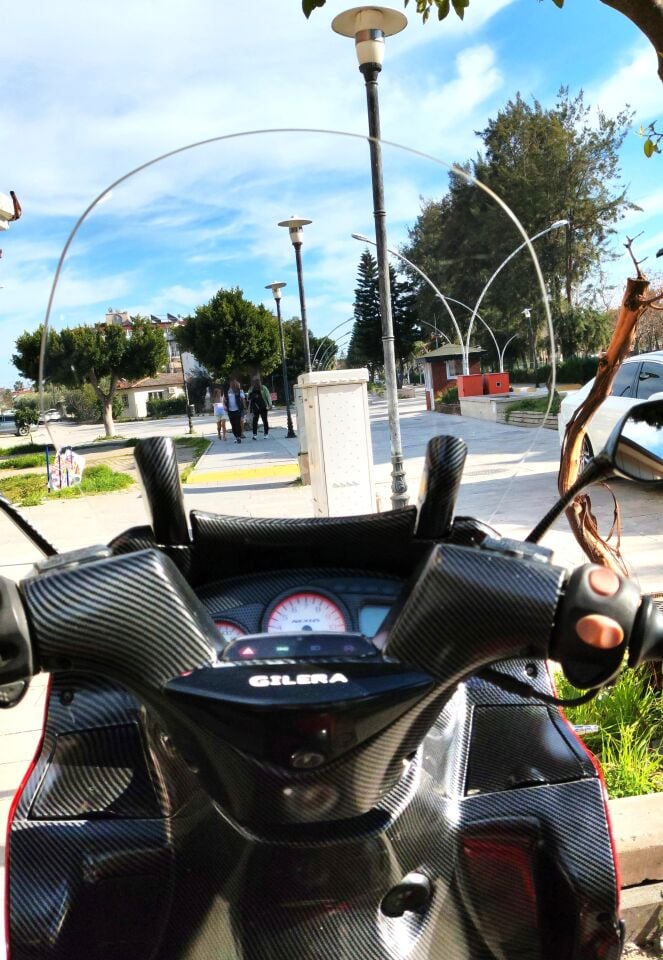 MOTOCAM Gilera Nexus 500 Ön Cam 2004-2008 Model 58cm Şeffaf Renkli 4mm