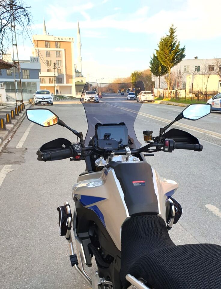 MOTOCAM Voge DS 900 X Siperlik Ön Cam 2025 Model 53cm Füme Renkli 4mm