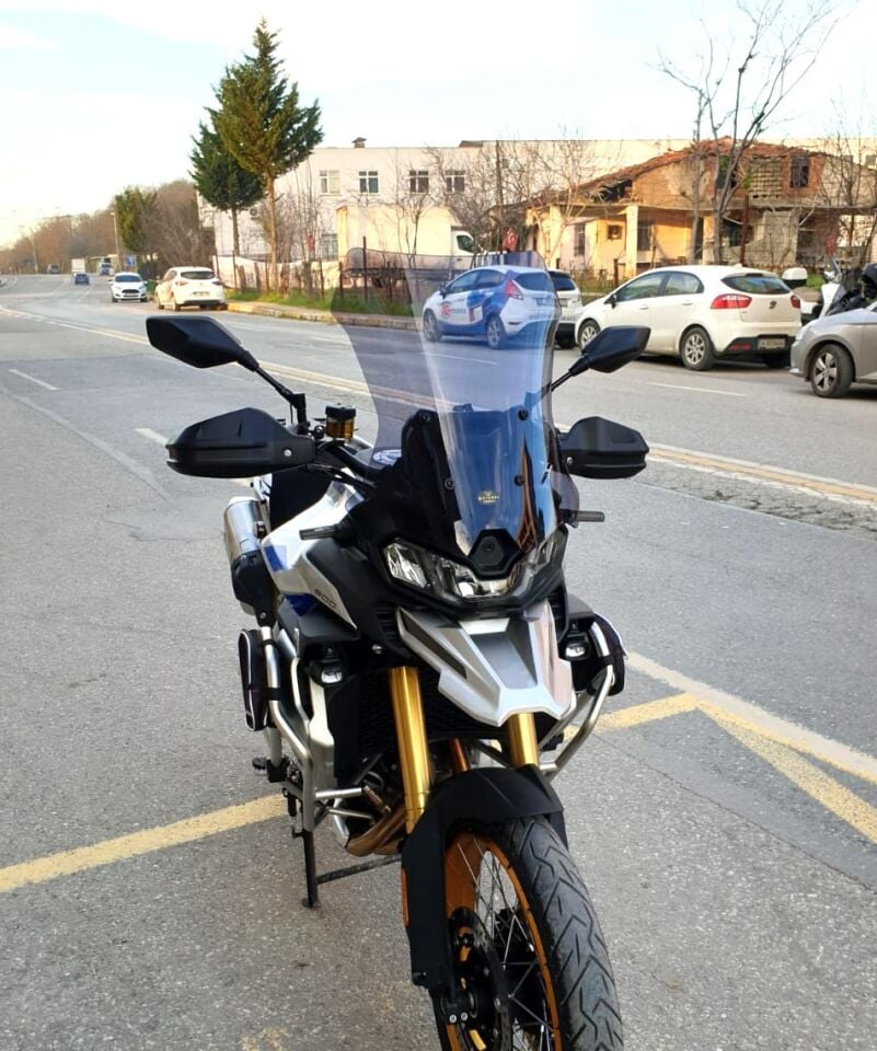 MOTOCAM Voge DS 900 X Siperlik Ön Cam 2025 Model 53cm Füme Renkli 4mm