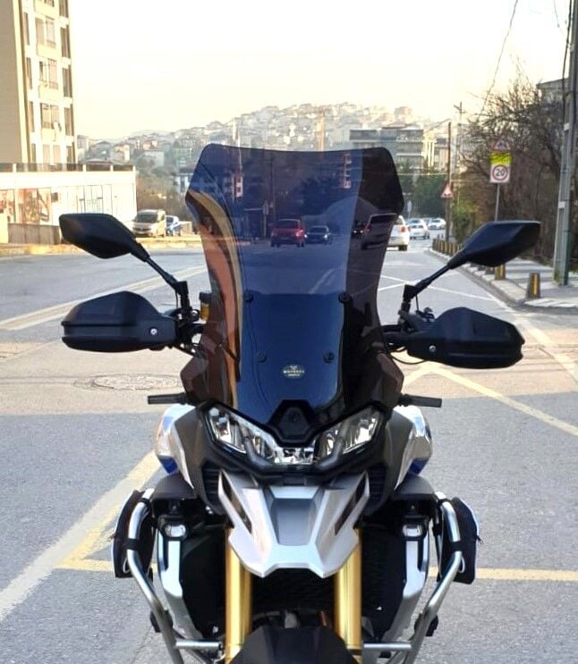 MOTOCAM Voge DS 900 X Siperlik Ön Cam 2025 Model 53cm Siyah Renkli 4mm