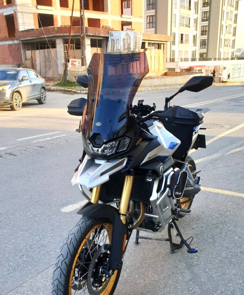 MOTOCAM Voge DS 900 X Siperlik Ön Cam 2025 Model 53cm Siyah Renkli 4mm