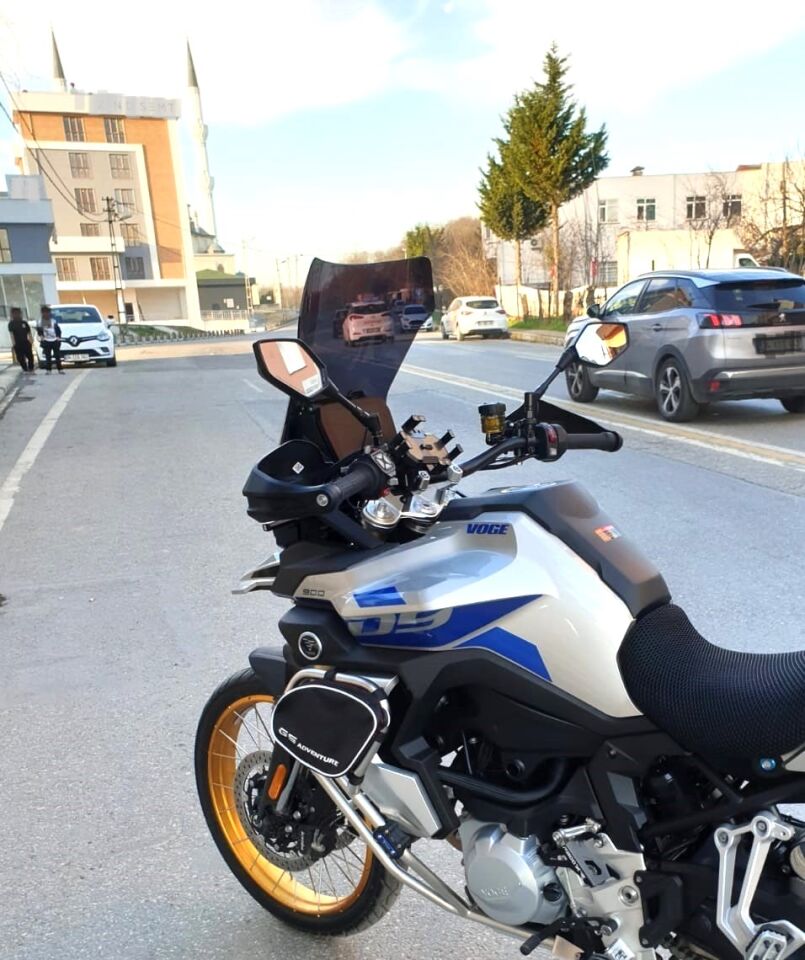 MOTOCAM Voge DS 900 X Siperlik Ön Cam 2025 Model 53cm Siyah Renkli 4mm