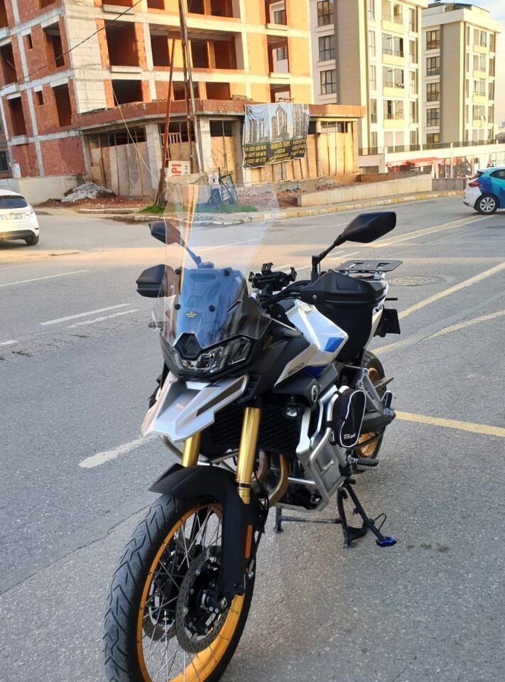 MOTOCAM Voge DS 900 X Siperlik Ön Cam 2025 Model 53cm Şeffaf Renkli 4mm