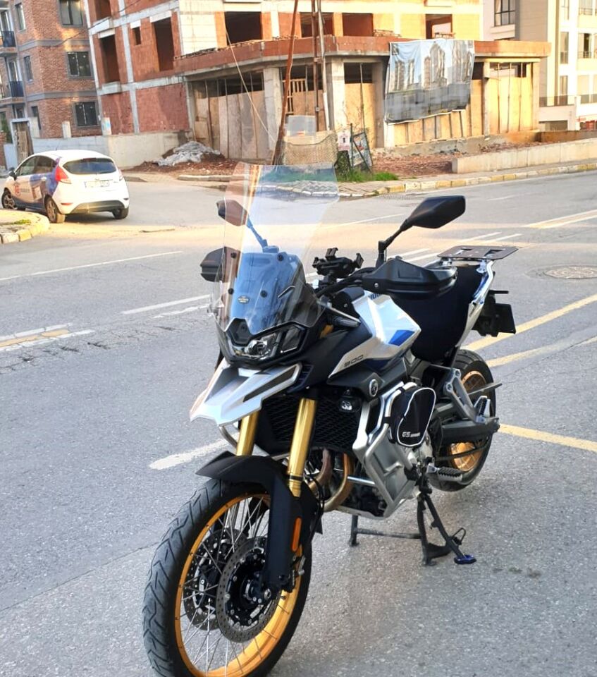 MOTOCAM Voge DS 900 X Siperlik Ön Cam 2025 Model 53cm Şeffaf Renkli 4mm