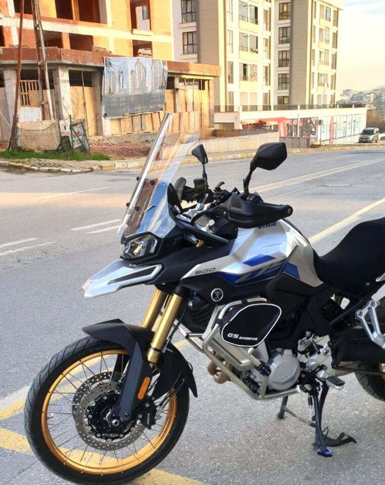 MOTOCAM Voge DS 900 X Siperlik Ön Cam 2025 Model 53cm Şeffaf Renkli 4mm