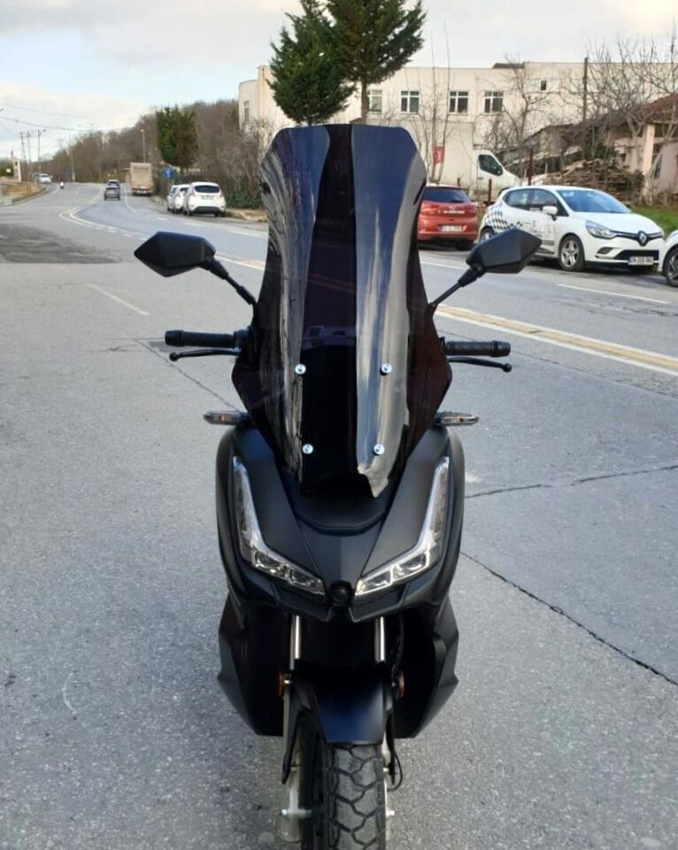 MOTOCAM Skyjet Rivero 125 Ön Cam 2024-2026 Model 68cm Siyah Renkli 4mm ORTA BOYLU