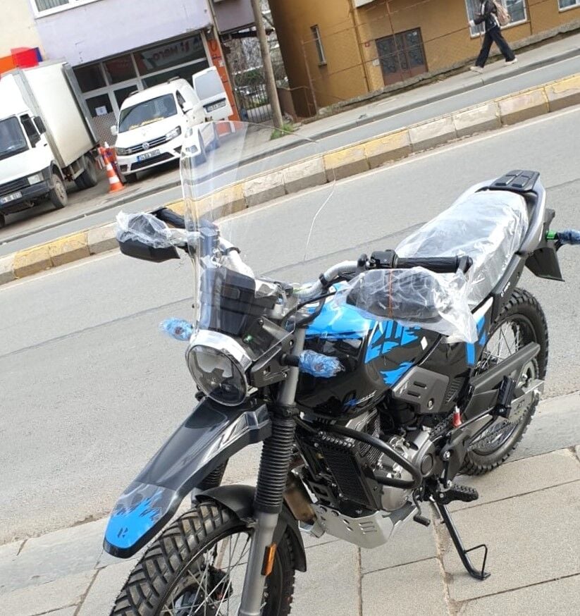 MOTOCAM Hero X Pulse Siperlik Ön Cam 2020-2025 Model 46cm Şeffaf Renkli 4mm