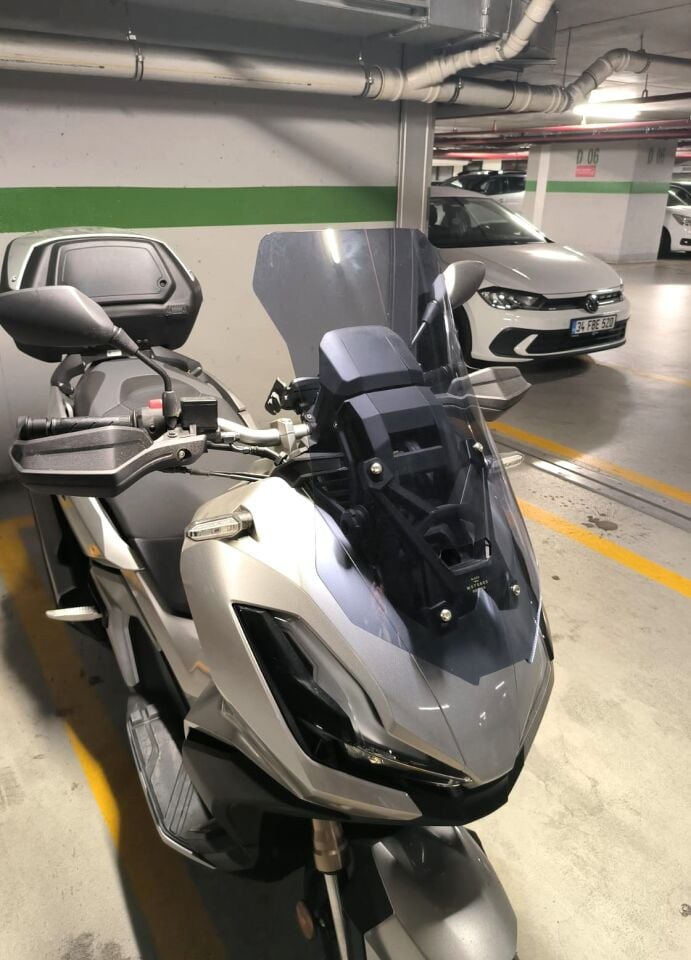 MOTOCAM Honda Adv 350 Ön Cam 2023-2026 Model 60cm Füme Renkli 4mm ORTA BOYLU