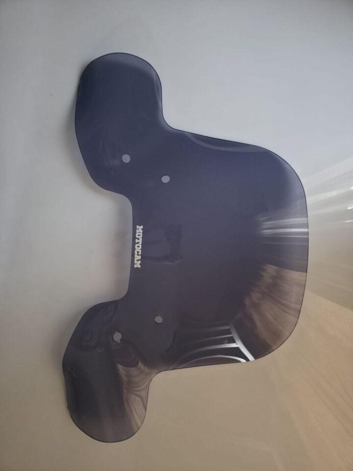 MOTOCAM Küba Ravida 125 Ön Cam 2024-2026 Model 37cm Füme Renkli 4mm Elcikli APARATSIZ