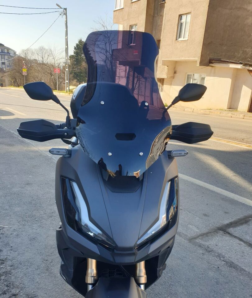 MOTOCAM Honda Adv 350 Ön Cam 2023-2026 Model 60cm Siyah Renkli 4mm ORTA BOYLU