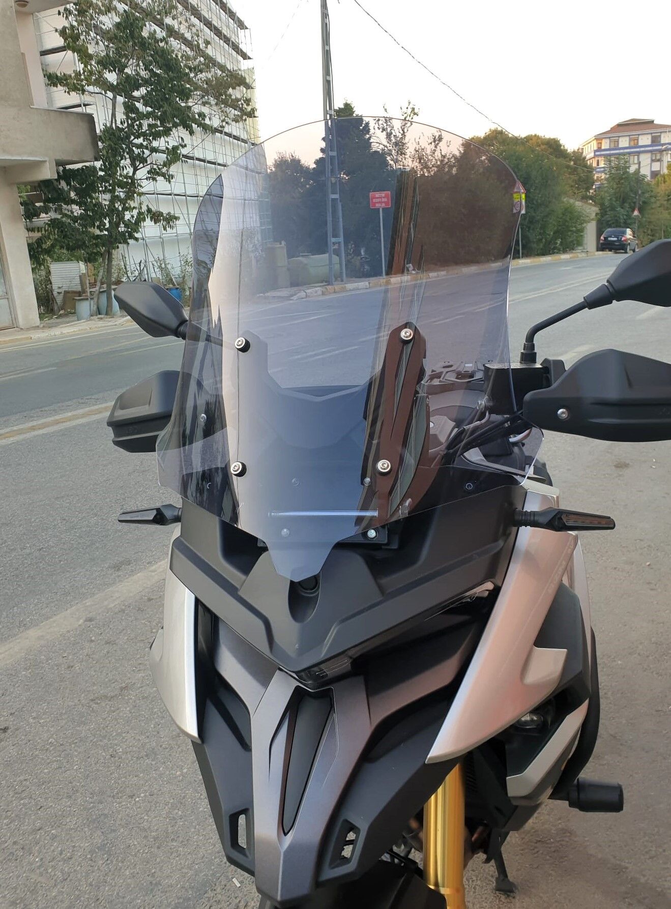 MOTOCAM Voge Dsx 525 Ön Cam 2023-2026 Model 65cm füme Renkli 4mm UZUN CAM