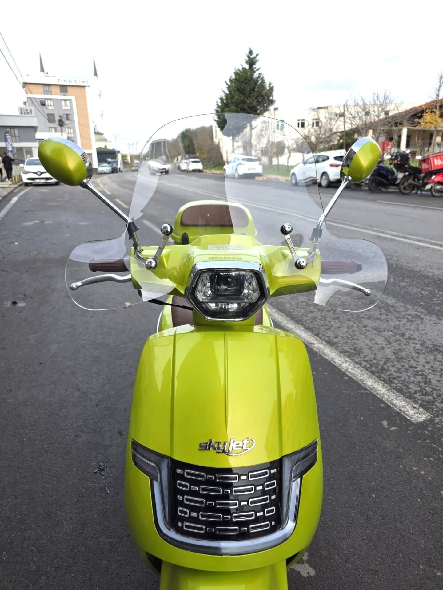 MOTOCAM Küba Ravida 125 Ön Cam 2024-2026 Model 37cm Şeffaf Renkli 4mm Elcikli APARATSIZ