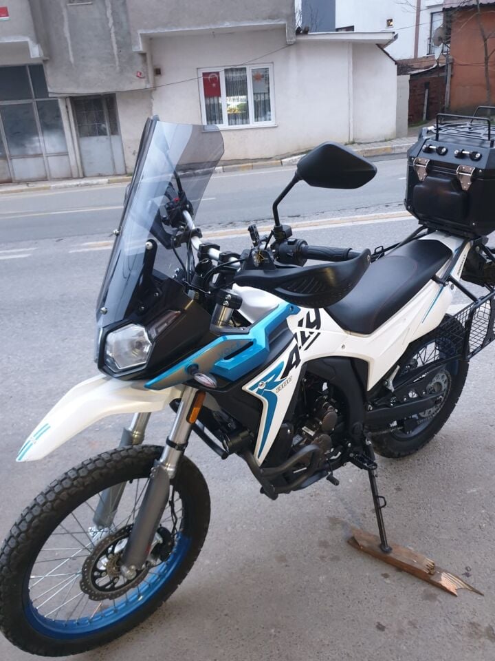 MOTOCAM Voge Rally 250 Ön Cam 2022-2026 Model 51cm Füme Renkli 4mm