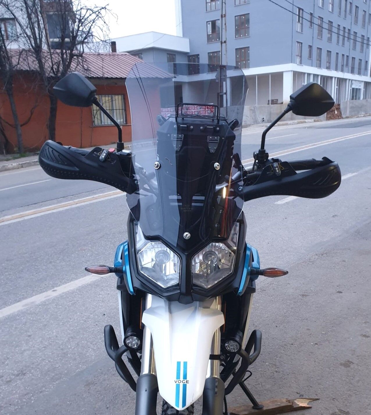 MOTOCAM Voge Rally 250 Ön Cam 2022-2026 Model 51cm Füme Renkli 4mm