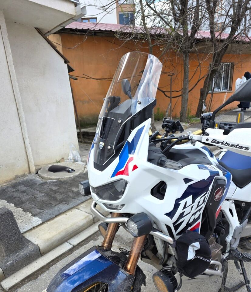 MOTOCAM Honda Africa twin CRF 1100 L4 Ön Cam 2023-2026 Model 46cm Şeffaf Renkli  ORİJİNAL BOYLU